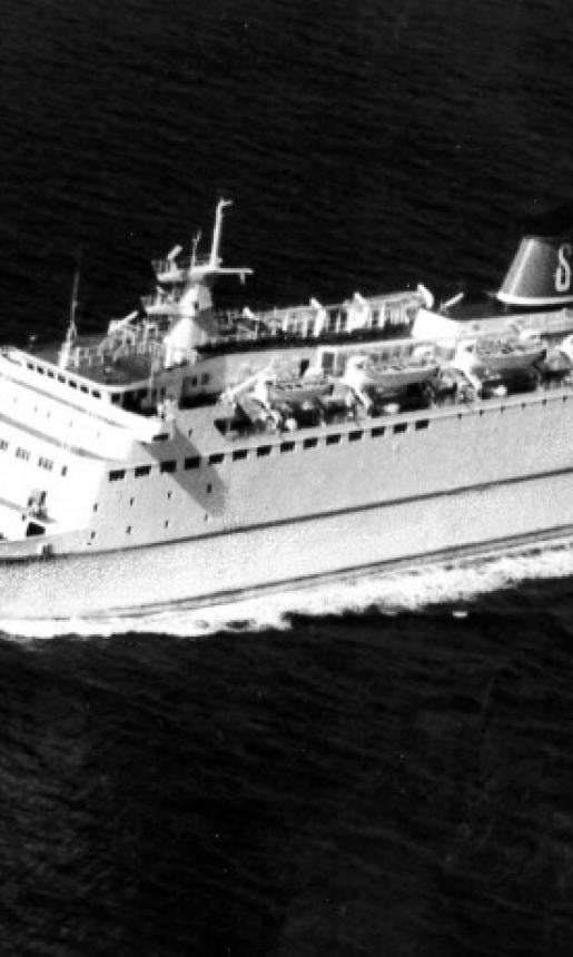 Image: black and white, MV Stena Nordica